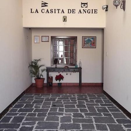 Hôtel La Casita De Angie à Antigua Extérieur photo